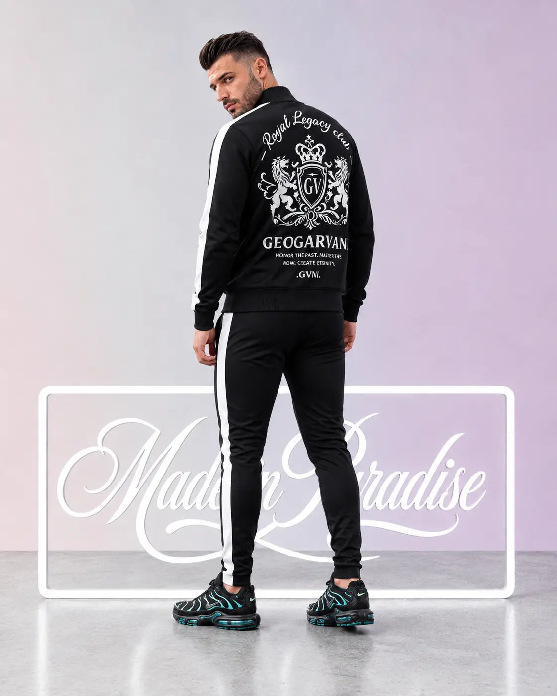 Discipline tracksuits