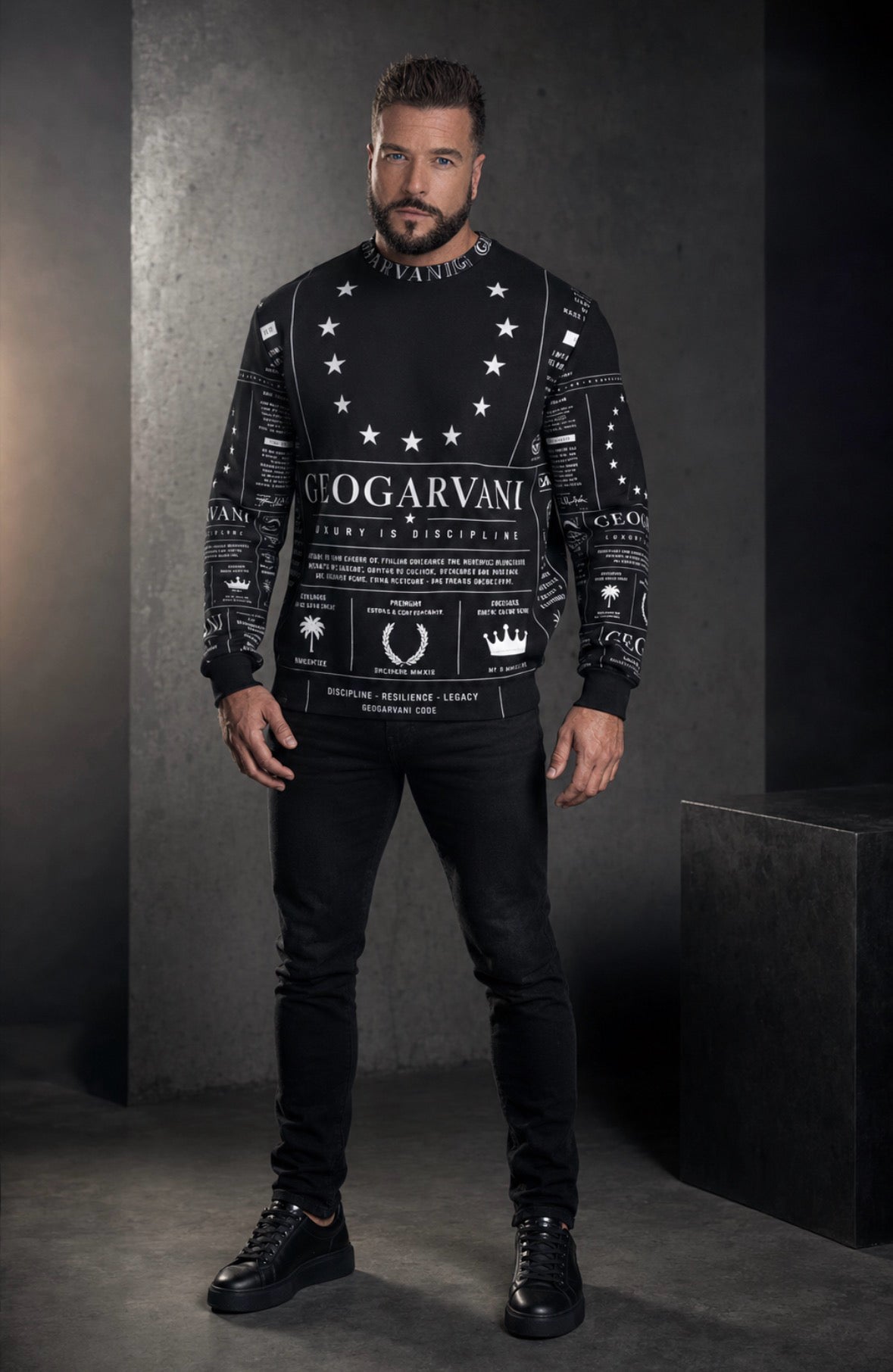 Sweatshirt